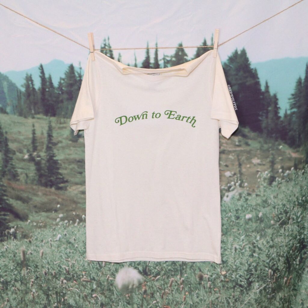 Fashionable T-shirt designs 2025 – Oversized minimalist T-shirt