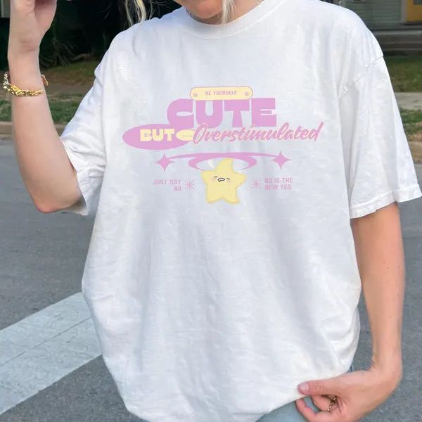 Fashionable T-shirt designs 2025 – Oversized minimalist T-shirt